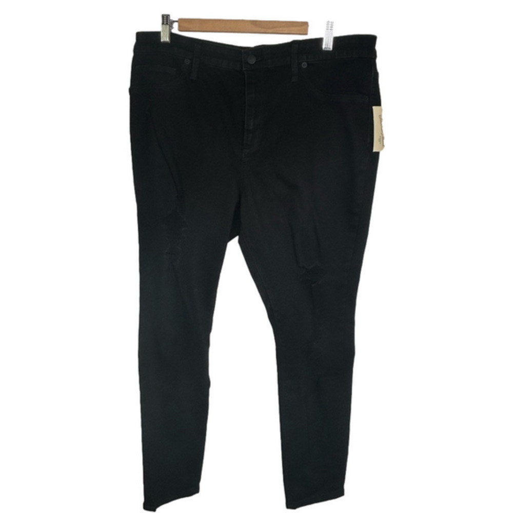 NWT Universal Thread Distressed Black HiRise Jegging 16